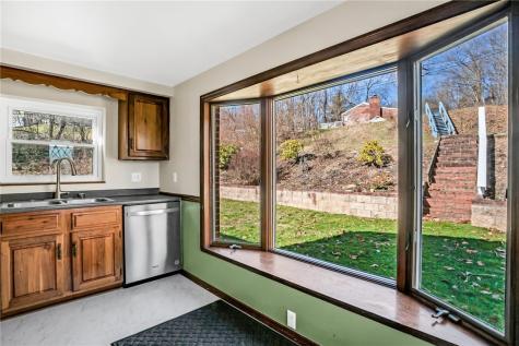 210 Linden Avenue O'hara PA 15238