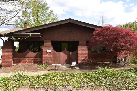 4737 Interboro Avenue Lincoln Place PA 15207