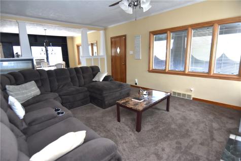4737 Interboro Avenue Lincoln Place PA 15207