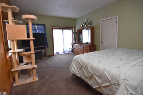 4737 Interboro Avenue Lincoln Place PA 15207