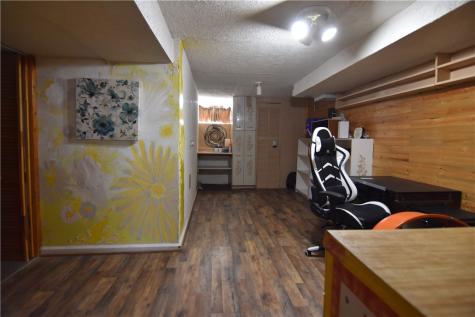 4737 Interboro Avenue Lincoln Place PA 15207