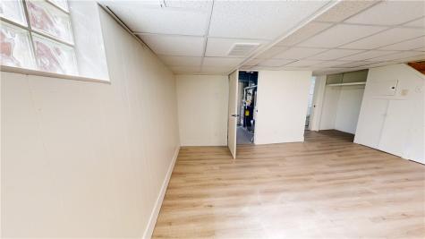 121 Sampson Avenue Ingram PA 15205