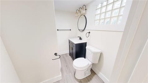 121 Sampson Avenue Ingram PA 15205