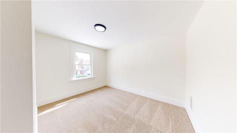 121 Sampson Avenue Ingram PA 15205