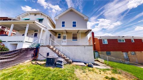 121 Sampson Avenue Ingram PA 15205