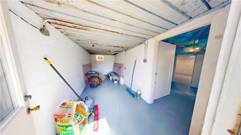 121 Sampson Avenue Ingram PA 15205