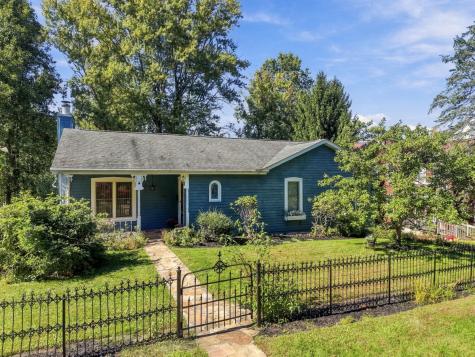 1027 5th Street Oakmont PA 15139