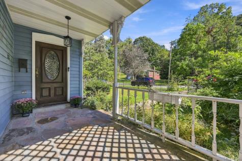 1027 5th Street Oakmont PA 15139
