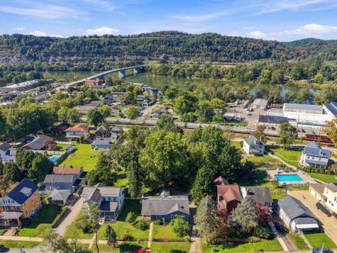 1027 5th Street Oakmont PA 15139