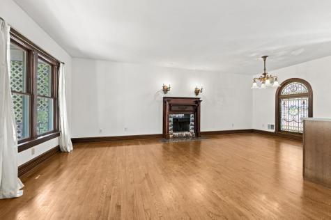 1027 5th Street Oakmont PA 15139
