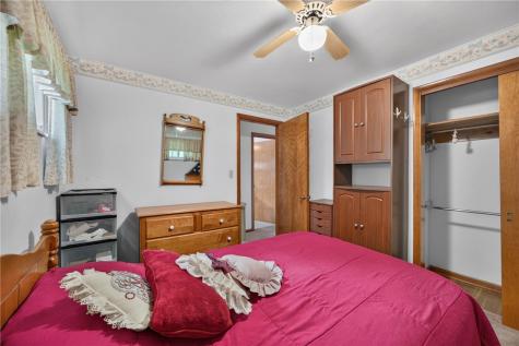 857 Pleasant Hills Drive South Strabane PA 15301