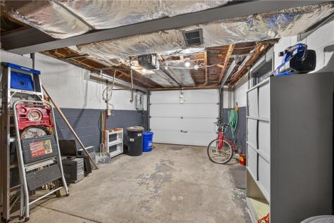 857 Pleasant Hills Drive South Strabane PA 15301