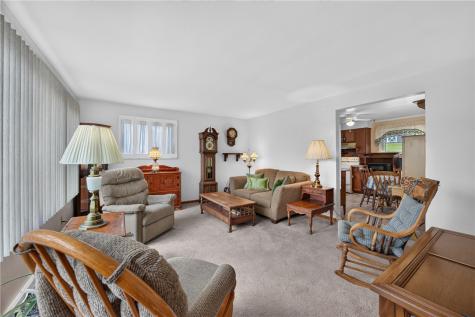 857 Pleasant Hills Drive South Strabane PA 15301