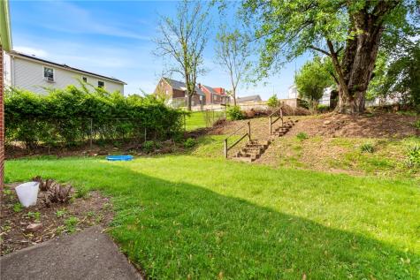 248 Cherry Street Whitaker PA 15120
