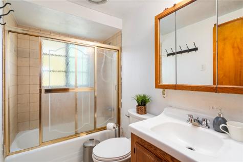 248 Cherry Street Whitaker PA 15120