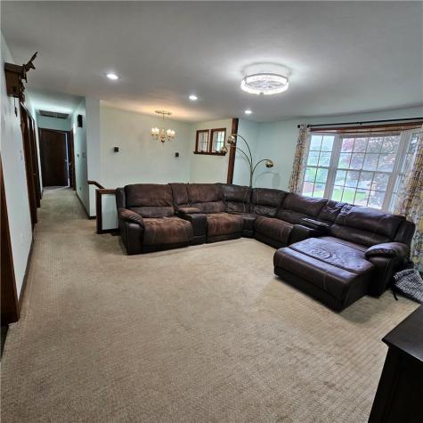 5163 Rosecrest Drive Stanton Heights PA 15201