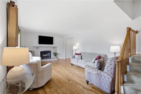 118 Kinross Lane Ross Township PA 15237