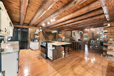 123 Green Forest Drive Economy PA 15005