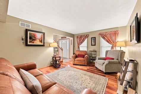 1089 Redoak Drive Penn Township PA 15636