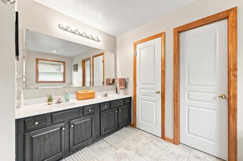 1089 Redoak Drive Penn Township PA 15636
