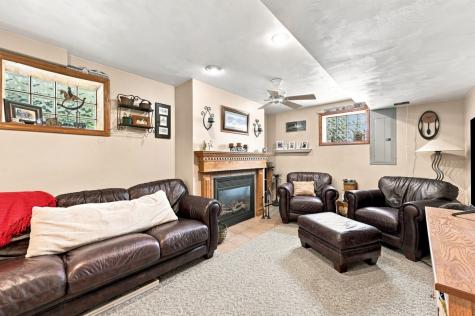 1089 Redoak Drive Penn Township PA 15636