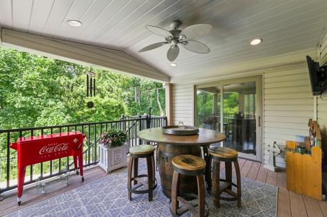 1089 Redoak Drive Penn Township PA 15636