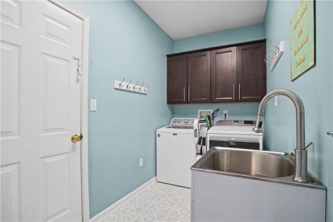 210 Briar Hill Court Pine Township PA 15090