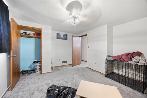 2928 1/2 Elroy Avenue Brentwood PA 15227