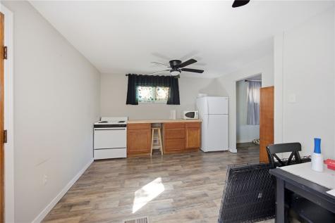 2928 1/2 Elroy Avenue Brentwood PA 15227
