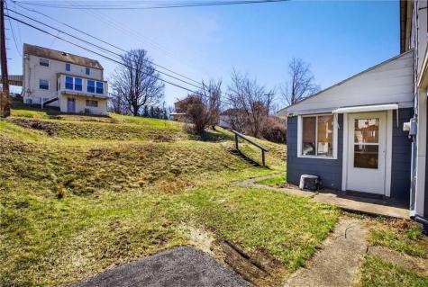 612 Independence Drive Clairton PA 15025