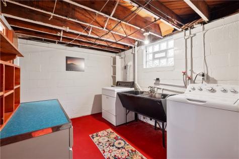 3942 Lawnview Avenue Brentwood PA 15227