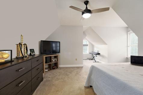 102 Brickbarn Court North Fayette PA 15071