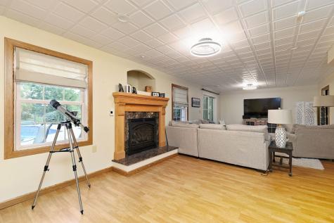 102 Brickbarn Court North Fayette PA 15071
