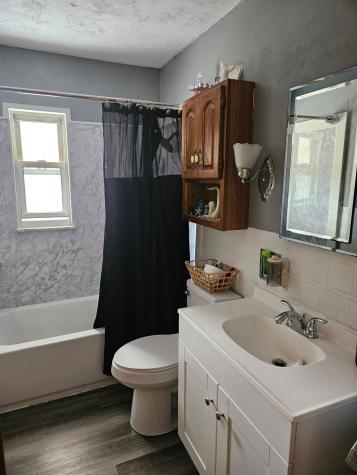 312 Shaw Avenue Springdale Boro PA 15144
