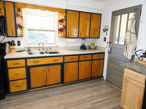 312 Shaw Avenue Springdale Boro PA 15144
