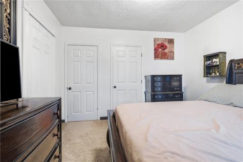 706 Noblestown Road Green Tree PA 15106
