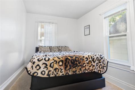 706 Noblestown Road Green Tree PA 15106