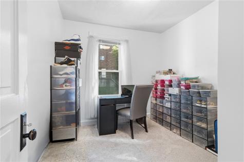 706 Noblestown Road Green Tree PA 15106
