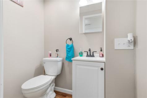706 Noblestown Road Green Tree PA 15106