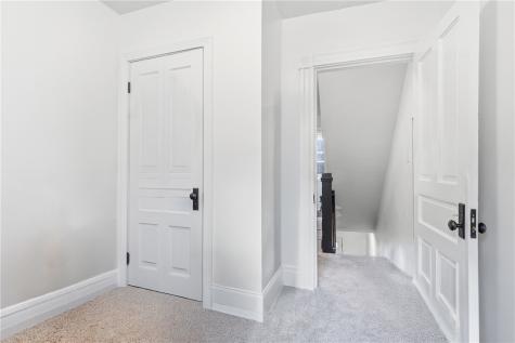 706 Noblestown Road Green Tree PA 15106