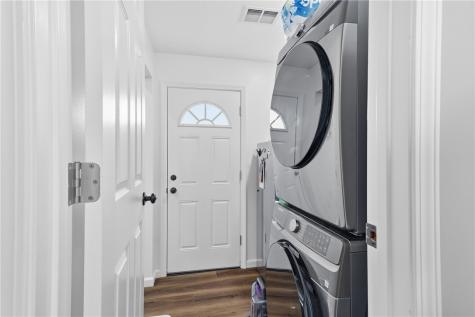 706 Noblestown Road Green Tree PA 15106