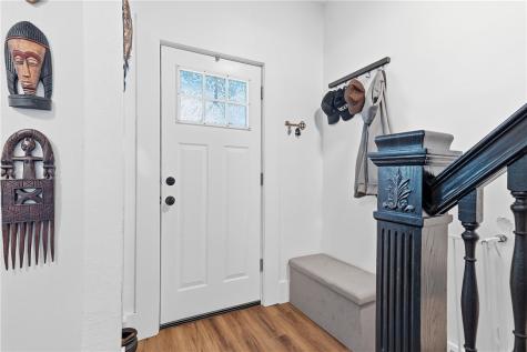 706 Noblestown Road Green Tree PA 15106
