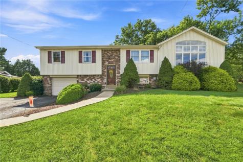 338 Evergreen Drive East Huntingdon PA 15666