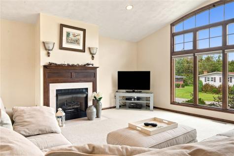338 Evergreen Drive East Huntingdon PA 15666