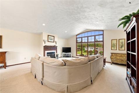 338 Evergreen Drive East Huntingdon PA 15666