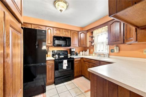 338 Evergreen Drive East Huntingdon PA 15666