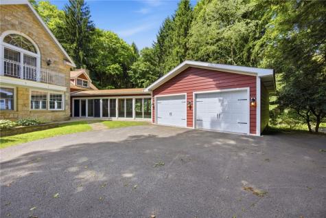 2541 Springfield Pike Bullskin Township PA 15425