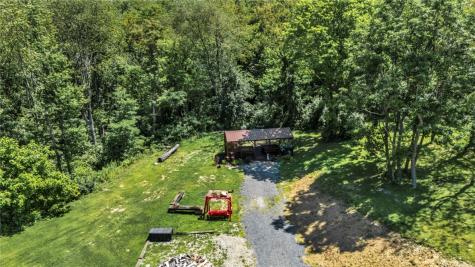 159 Murdocksville Road Hanover Township PA 15026