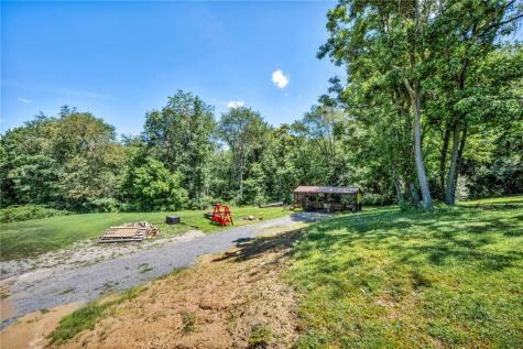 159 Murdocksville Road Hanover Township PA 15026