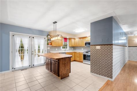 3054 Bedillion Road South Franklin PA 15301